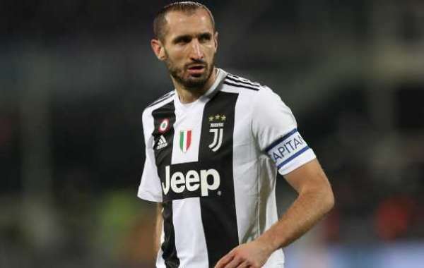 Chiellini Sidelined For Six Months With Knee Injury
