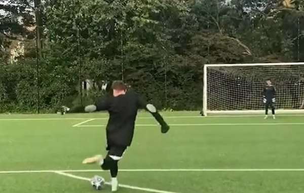 Any Goalkeeper With Scoring Skills Like This Lad?