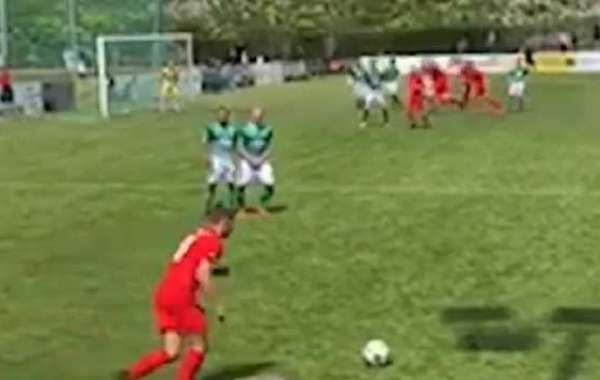 Who Else Takes Free Kick Better Than This?