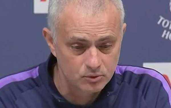 Mourinho Backs Dier After Incident With Spurs Fan