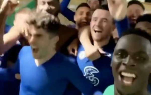 Chelsea Players Celebrate Win Over Real Madrid