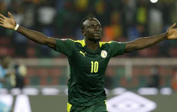 Mane Wins Africa Footballer Of The Year For A Second Time