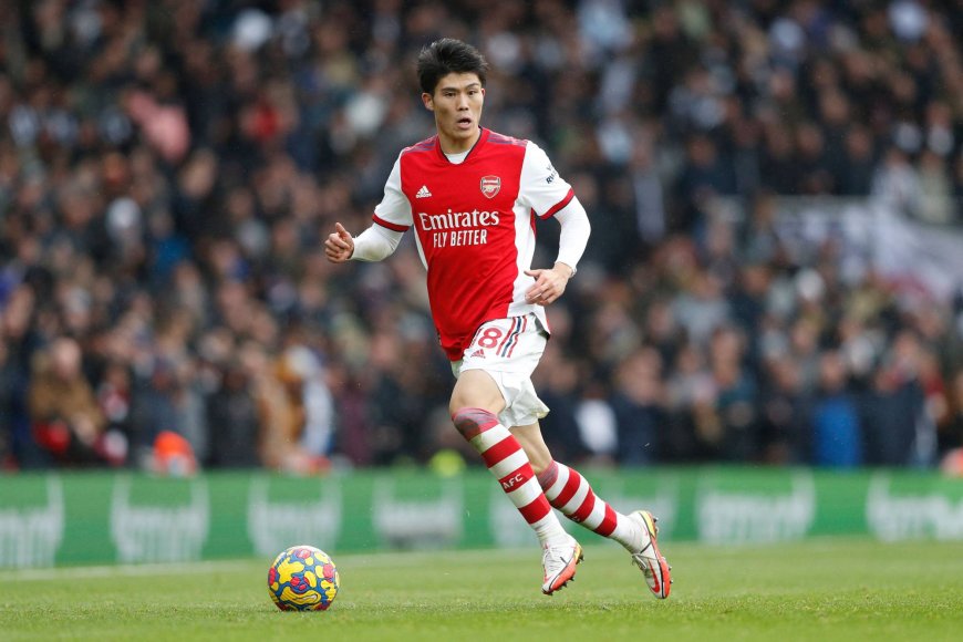 Tomiyasu Pens New Arsenal Contract Until 2026